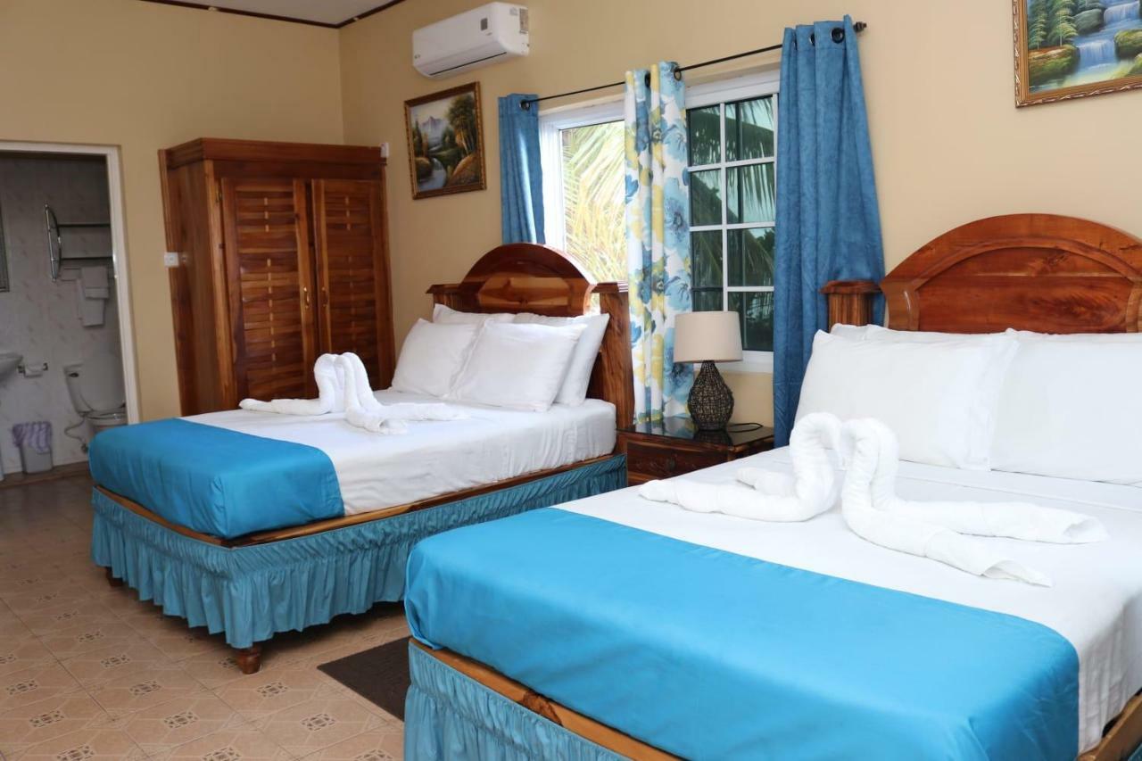 Brytan Villa Treasure Beach Exterior foto