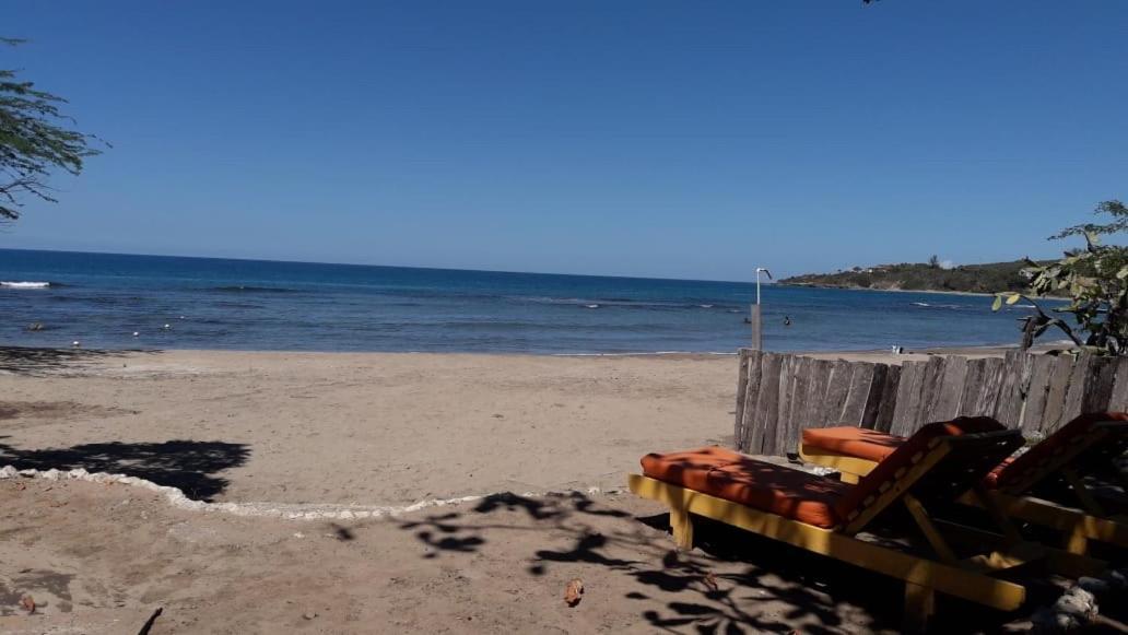 Brytan Villa Treasure Beach Exterior foto